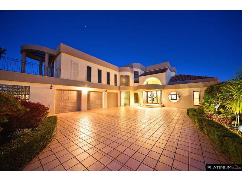 5 Mooloolah Island, Minyama QLD 4575