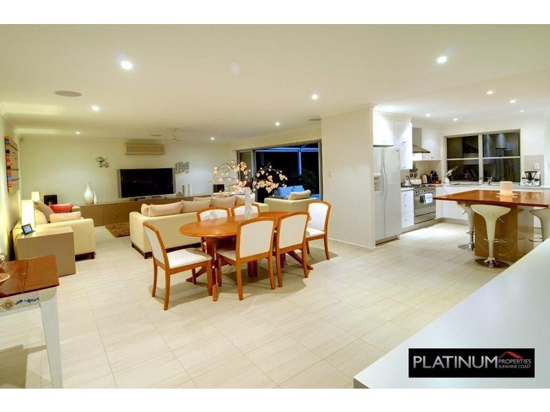 11 Vauxhall Street, Minyama QLD 4575