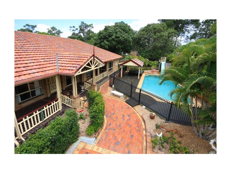 15 Kitney Close, Tanawha QLD 4556