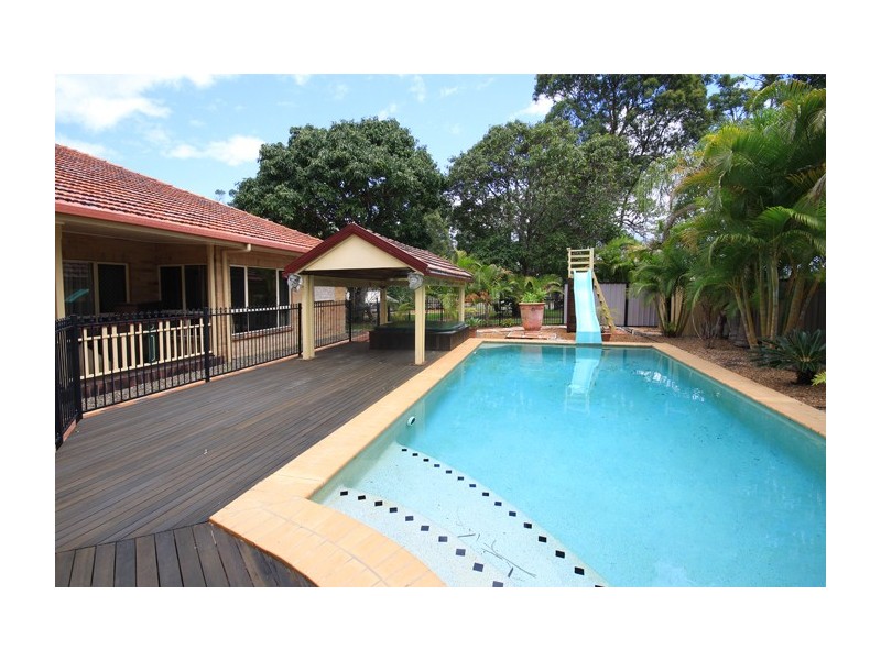 15 Kitney Close, Tanawha QLD 4556