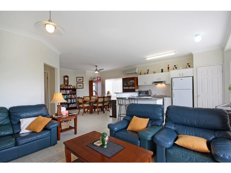 5 Solomon Court, Kawana Island QLD 4575