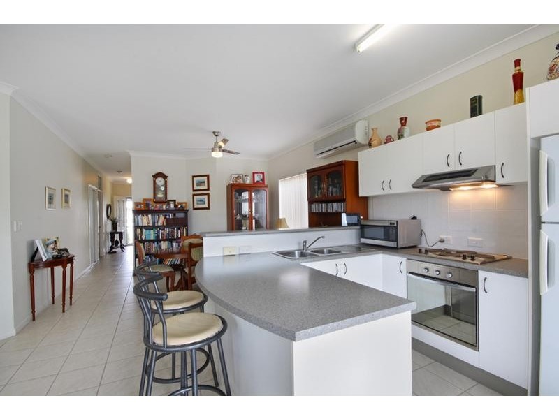 5 Solomon Court, Kawana Island QLD 4575