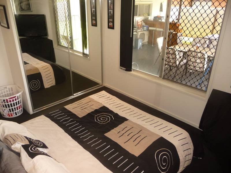 289 Nicklin Way, Warana QLD 4575