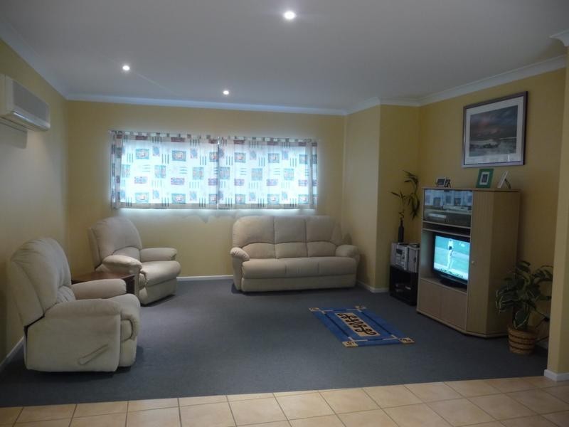 30 Creekside Boulevard, Currimundi QLD 4551