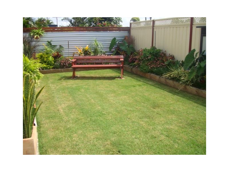 Warana QLD 4575