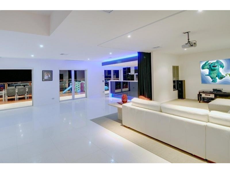 11 Rim Road, Buderim QLD 4556