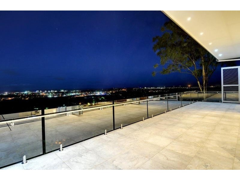 11 Rim Road, Buderim QLD 4556