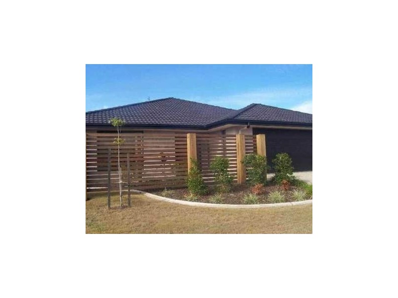 6 Barbuda Circuit, Kawana Island QLD 4575