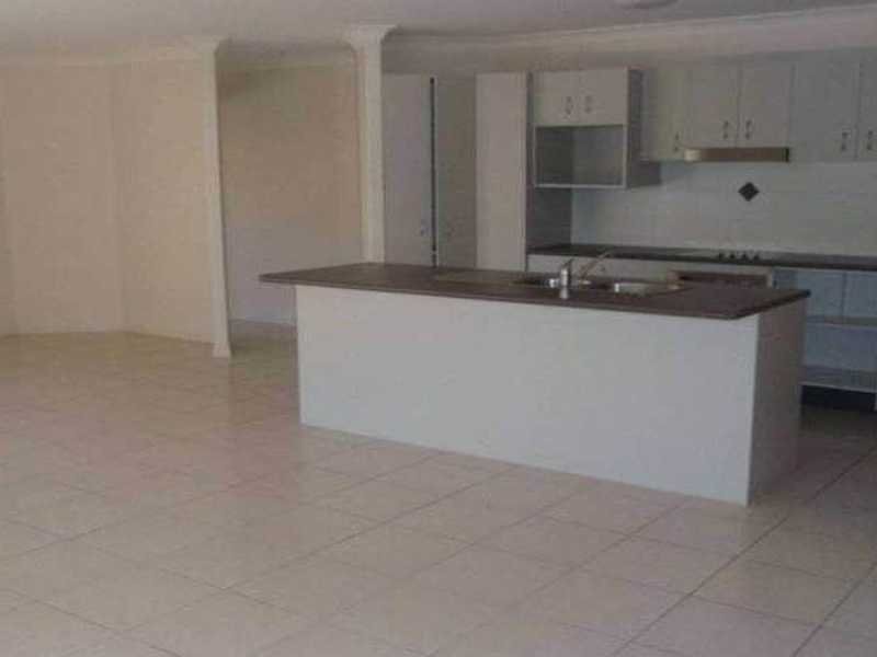 6 Barbuda Circuit, Kawana Island QLD 4575