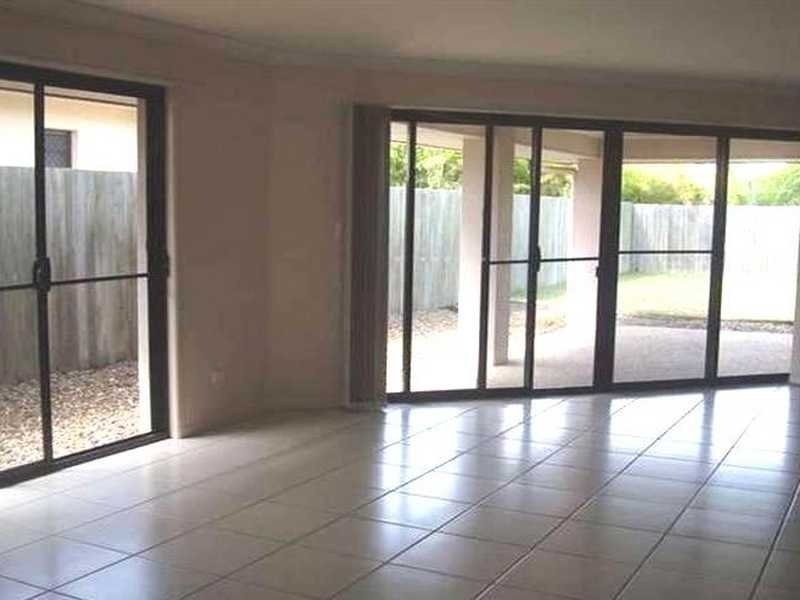 6 Barbuda Circuit, Kawana Island QLD 4575