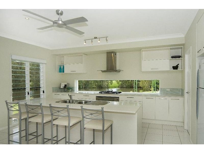 38 Hetherington Drive, Twin Waters QLD 4564