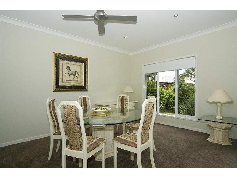 38 Hetherington Drive, Twin Waters QLD 4564