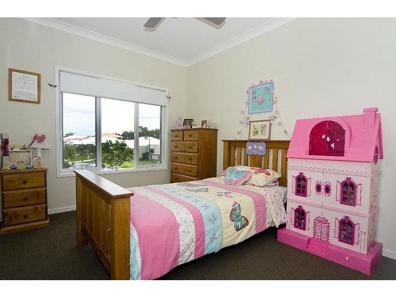 38 Hetherington Drive, Twin Waters QLD 4564