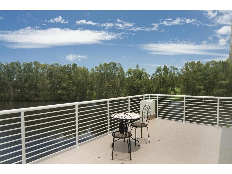 38 Hetherington Drive, Twin Waters QLD 4564