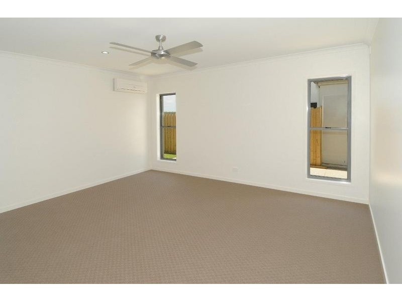 6 Reef Court, Birtinya QLD 4575