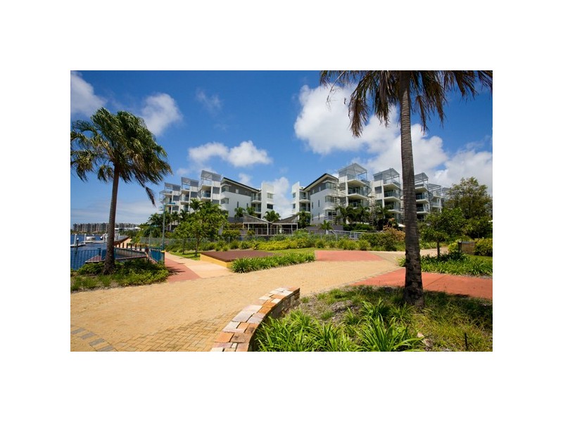4/51 Grand Pde, Kawana Island QLD 4575