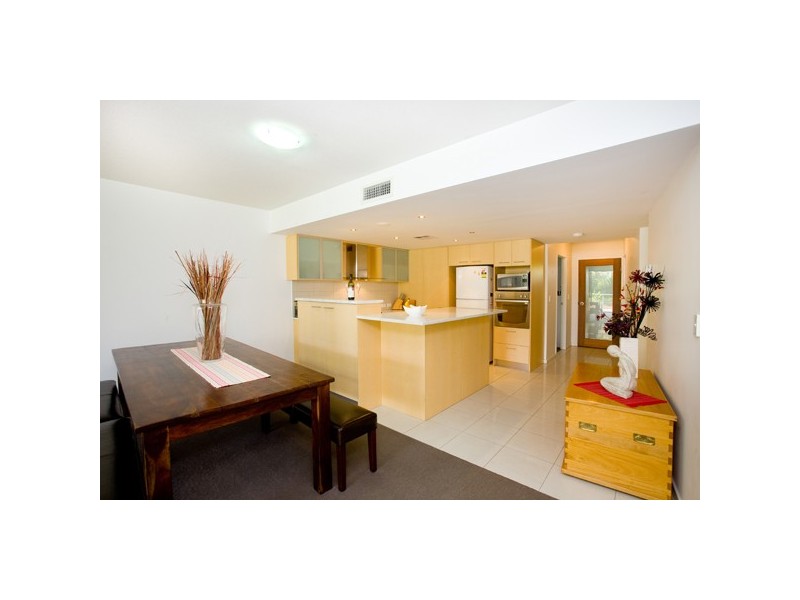 4/51 Grand Pde, Kawana Island QLD 4575