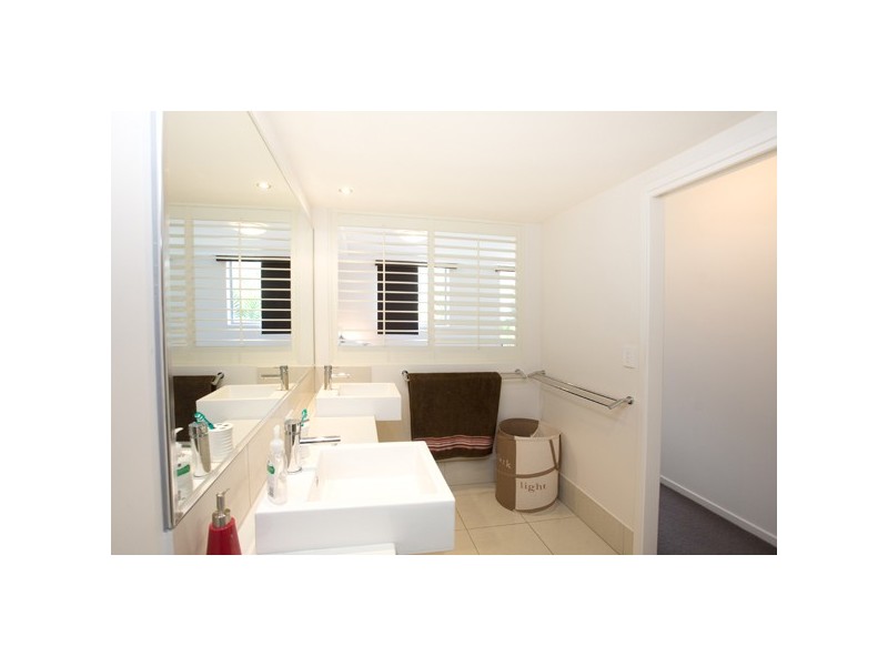 4/51 Grand Pde, Kawana Island QLD 4575