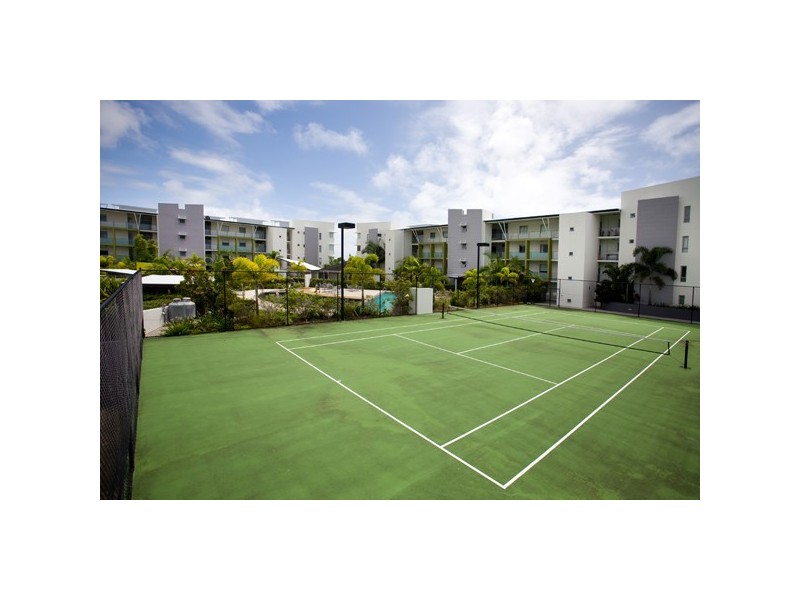 4/51 Grand Pde, Kawana Island QLD 4575