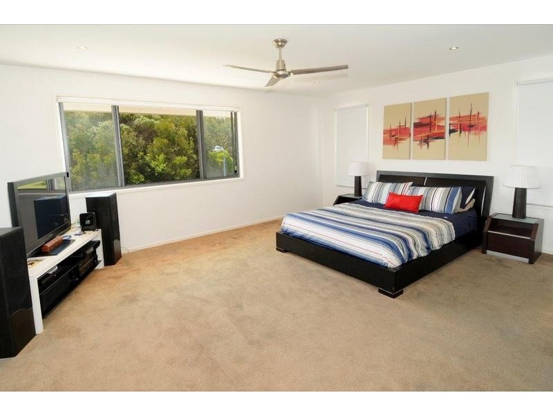 21 Magnetic Street, Kawana Island QLD 4575