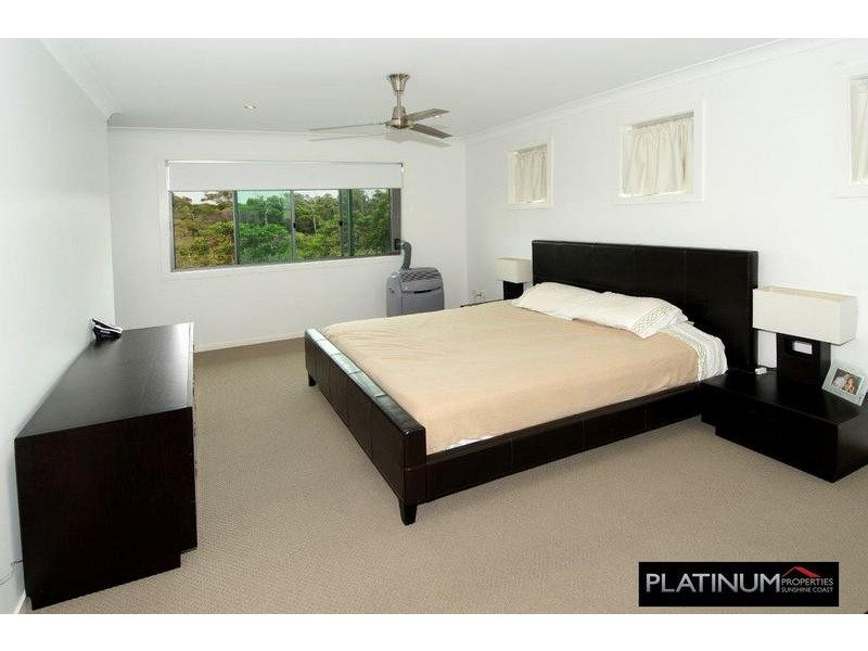 9 Easter Street, Kawana Island QLD 4575