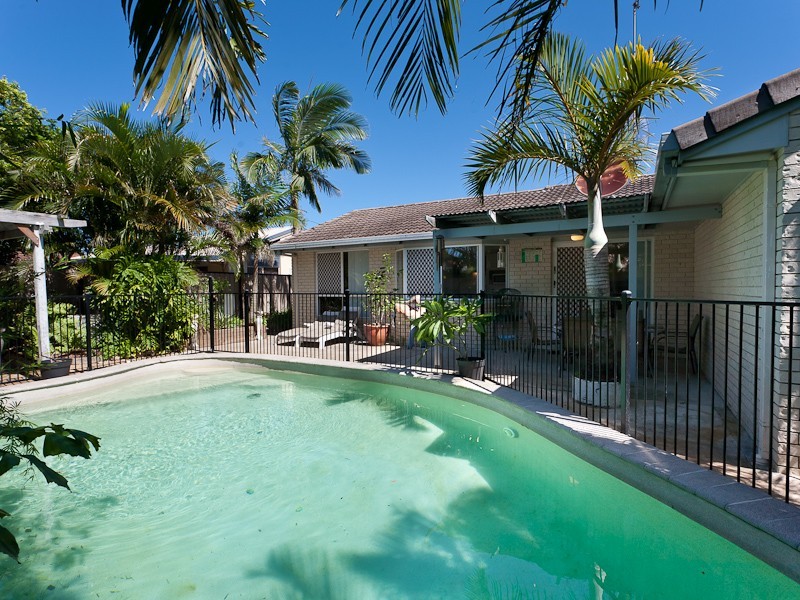 11 Peacock Crescent, Bokarina QLD 4575