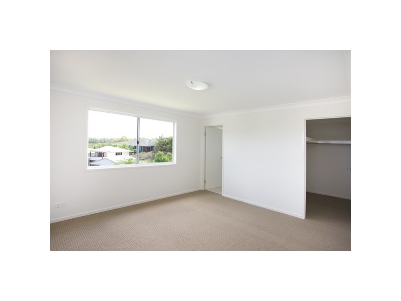 9 Eyries Court, Little Mountain QLD 4551