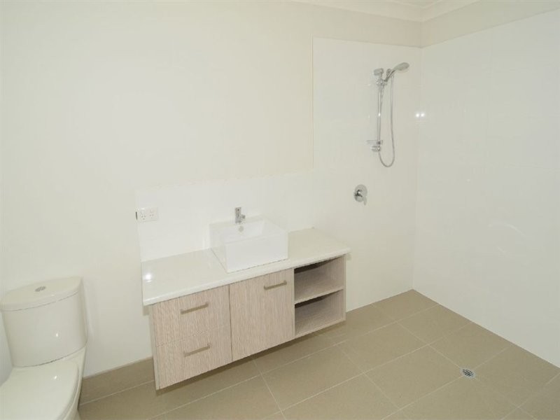 Warana QLD 4575