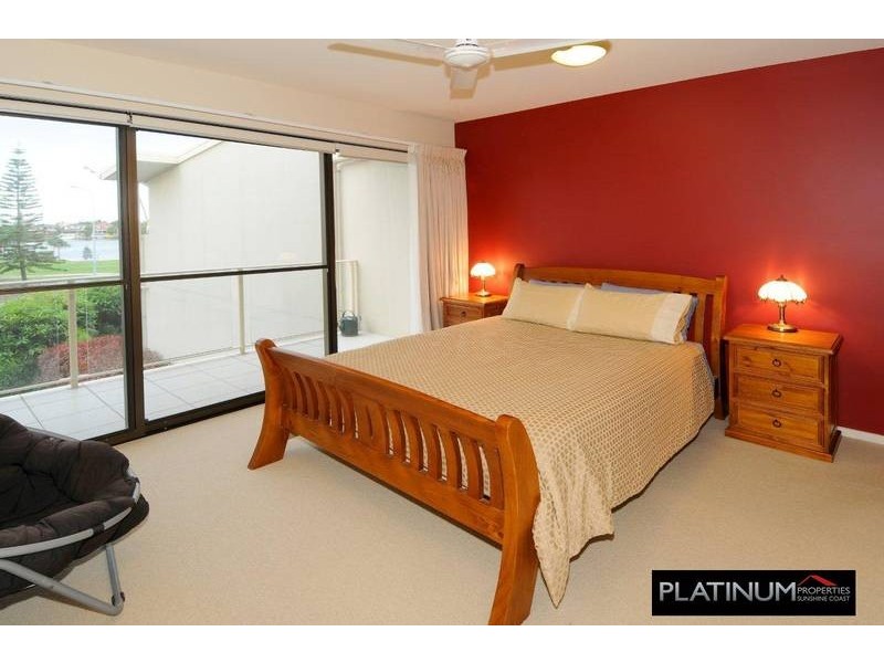 5/1 Grenada Way, Kawana Island QLD 4575