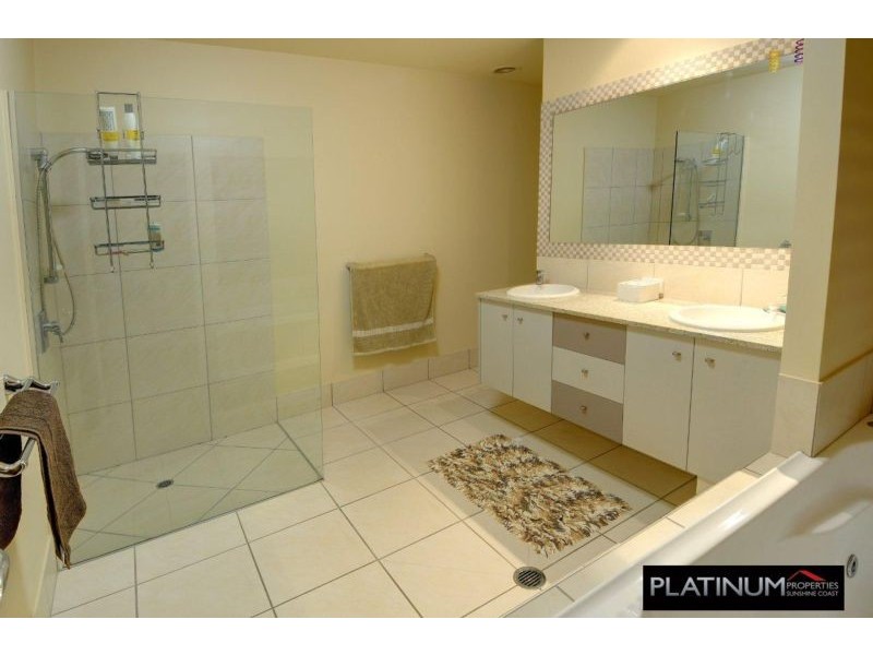 5/1 Grenada Way, Kawana Island QLD 4575