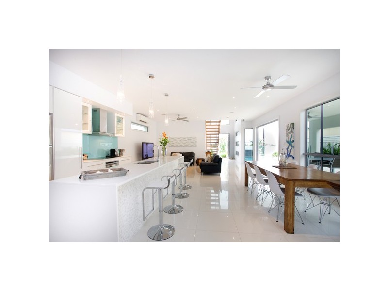 57 The Decks, Wurtulla QLD 4575