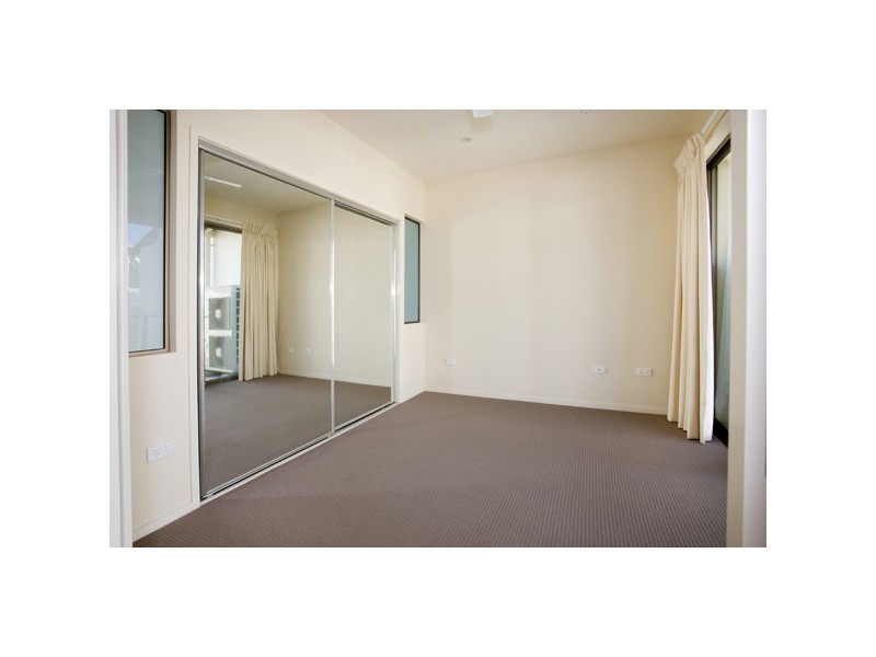 56/1 Grenada Way, Kawana Island QLD 4575