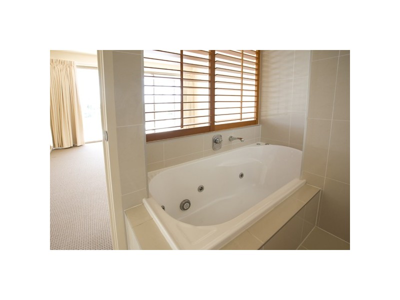 56/1 Grenada Way, Kawana Island QLD 4575