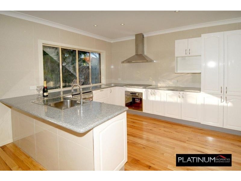 8 Kumbada Court, Minyama QLD 4575