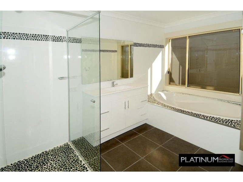 8 Kumbada Court, Minyama QLD 4575