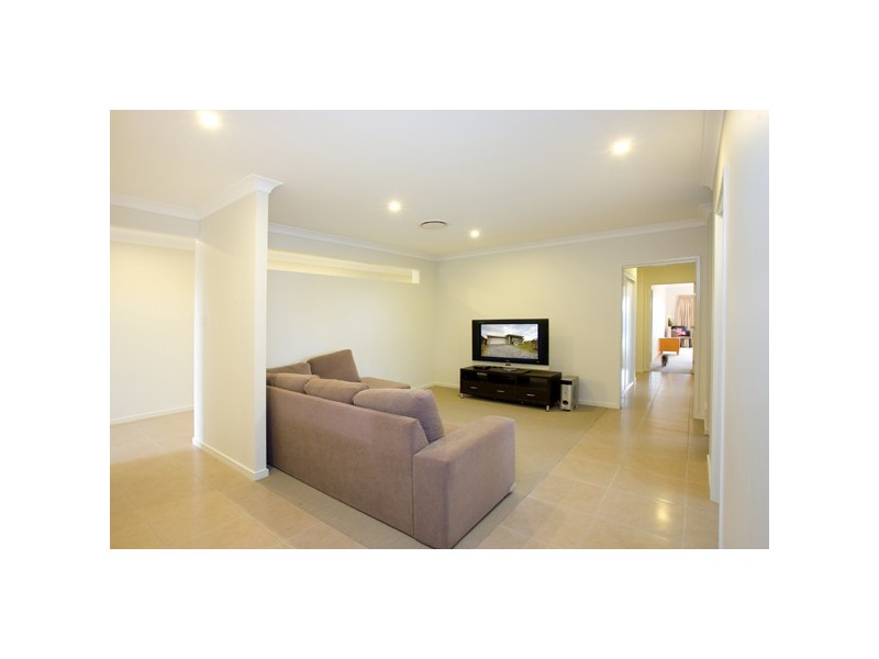 4 Blade Court, Birtinya QLD 4575