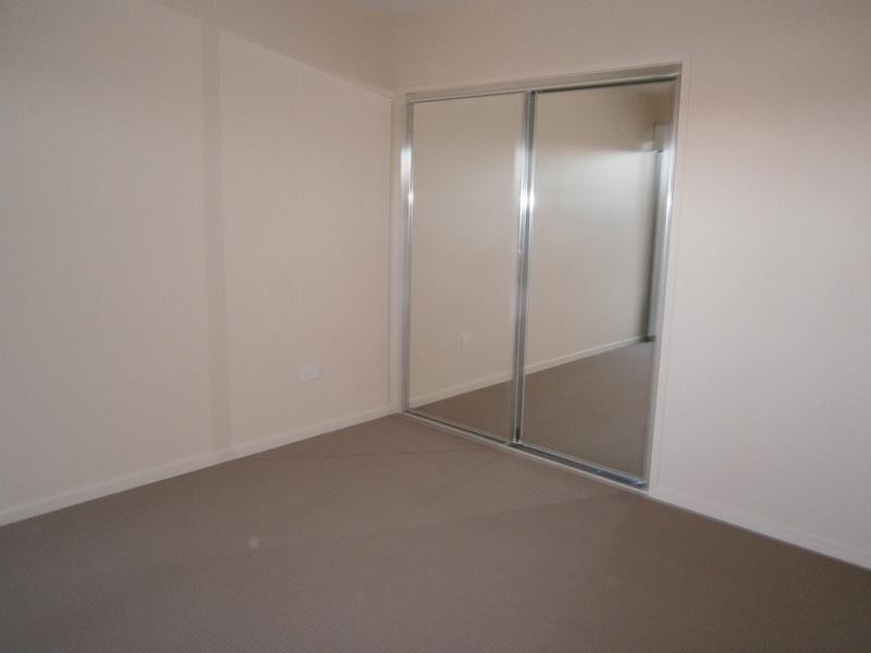 21/1 Grenada Way, Kawana Island QLD 4575