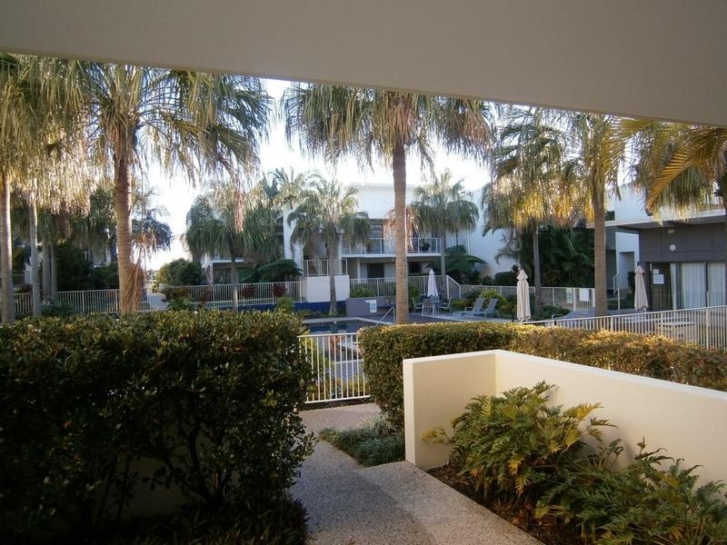 21/1 Grenada Way, Kawana Island QLD 4575