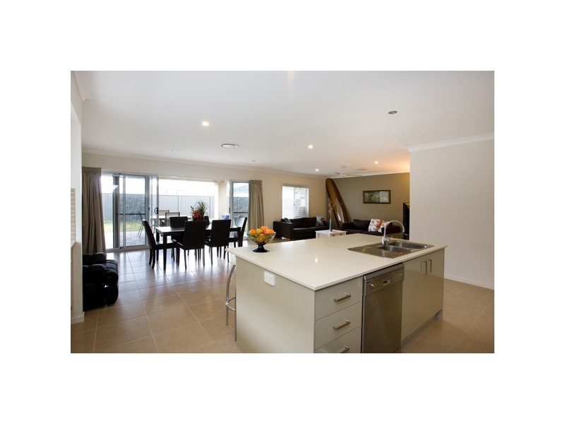 4 Blade Ct, Wurtulla QLD 4575