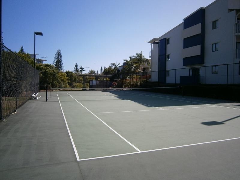 18/1 Grenada Way, Kawana Island QLD 4575