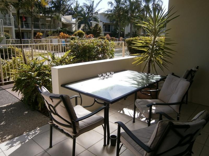 18/1 Grenada Way, Kawana Island QLD 4575