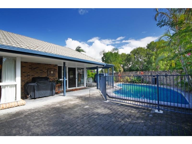 15 Mooloolah Drive, Minyama QLD 4575