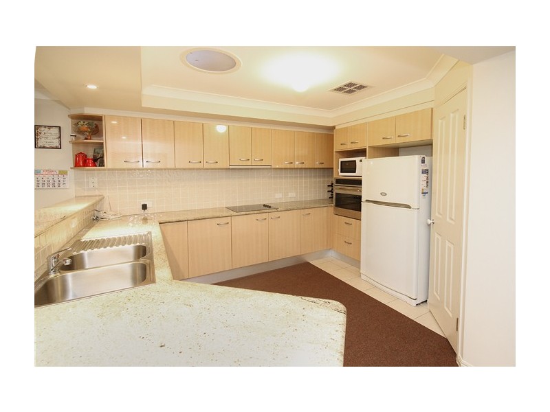 2 Grenada Way, Kawana Island QLD 4575