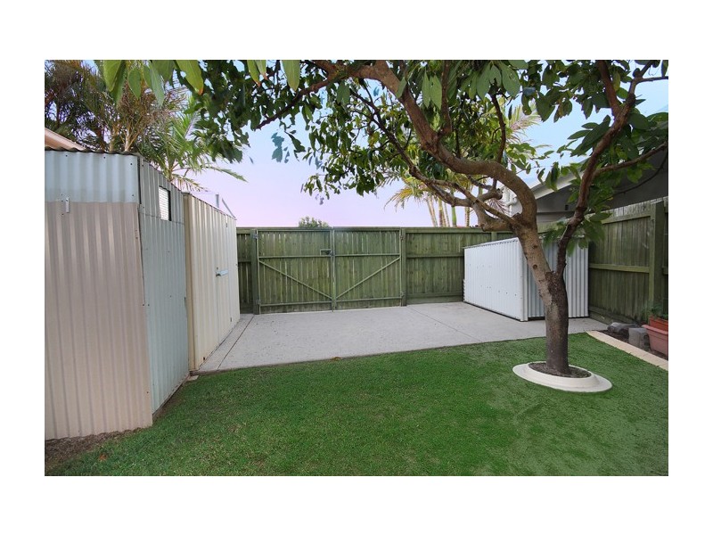 2 Grenada Way, Kawana Island QLD 4575