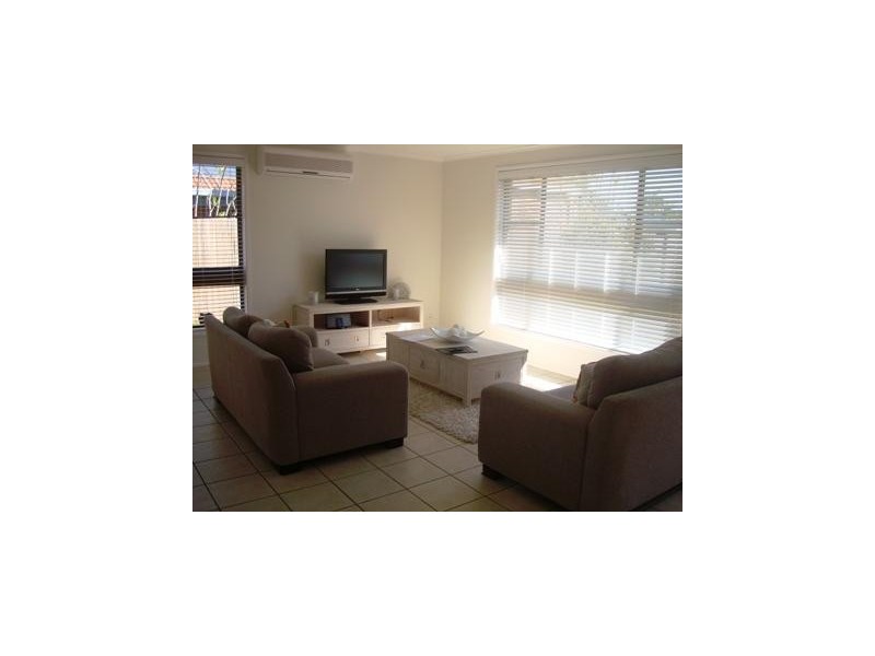 15 Perina Street, Warana QLD 4575