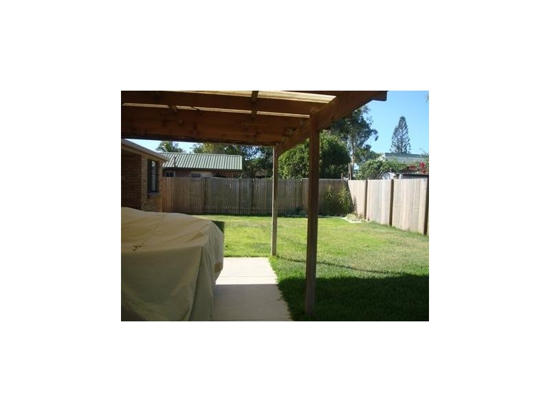 15 Perina Street, Warana QLD 4575