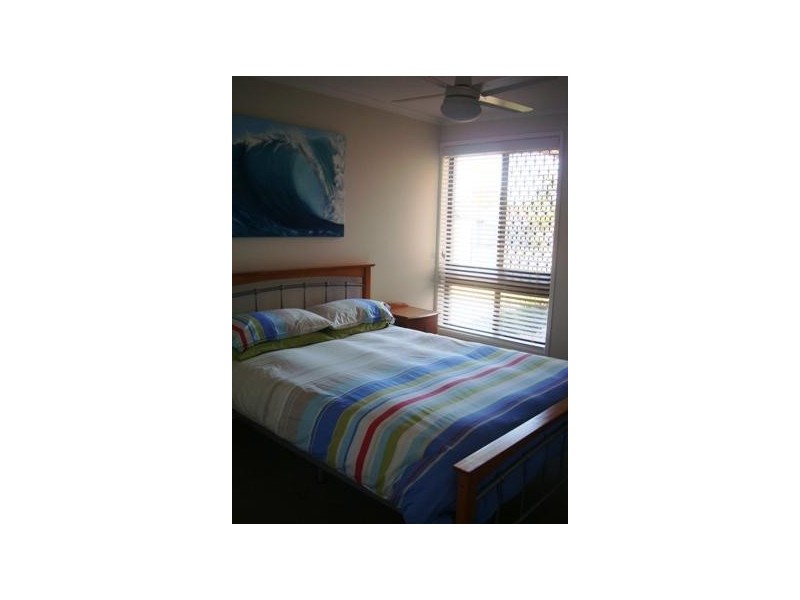 15 Perina Street, Warana QLD 4575