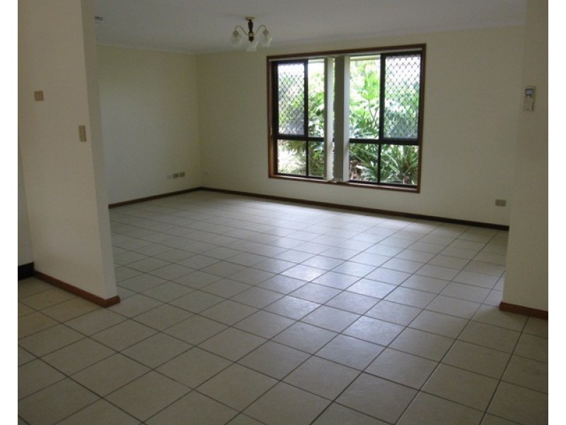 1 Dove Ct, Bokarina QLD 4575