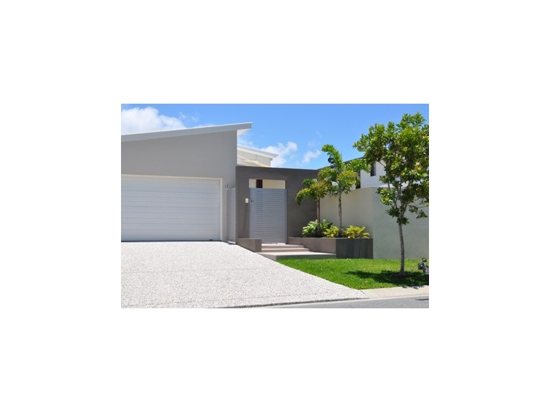 8 Komodo Court, Kawana Island QLD 4575