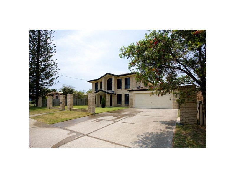 7 Oomoo Street, Buddina QLD 4575